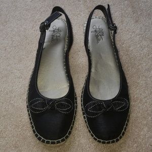 Stride Rite Rico Too Black Sandals